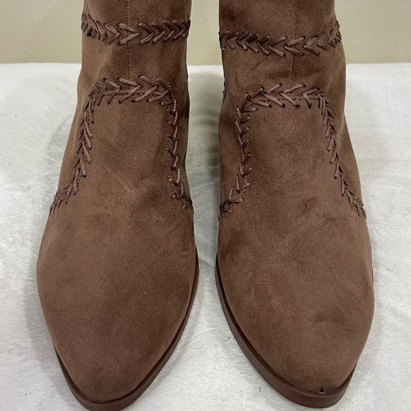 𝅺NWOT Qupid Back Zipper Boots - Picture 2 of 7